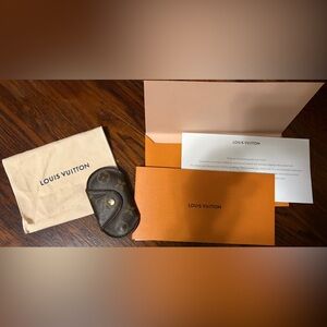 Rare vintage Louis Vuitton Rare Round 4 Key Holder PM monogram canvas